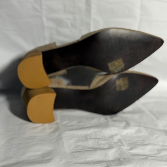 Mi.iM Genuine Leather Tan Block Heels - Picture 8 of 9